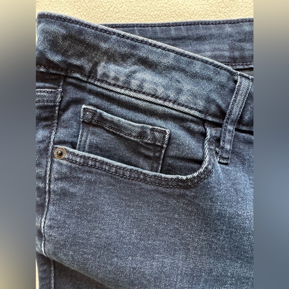 Old Navy Dark Denim Jeans sz 22 - Picture 4 of 11